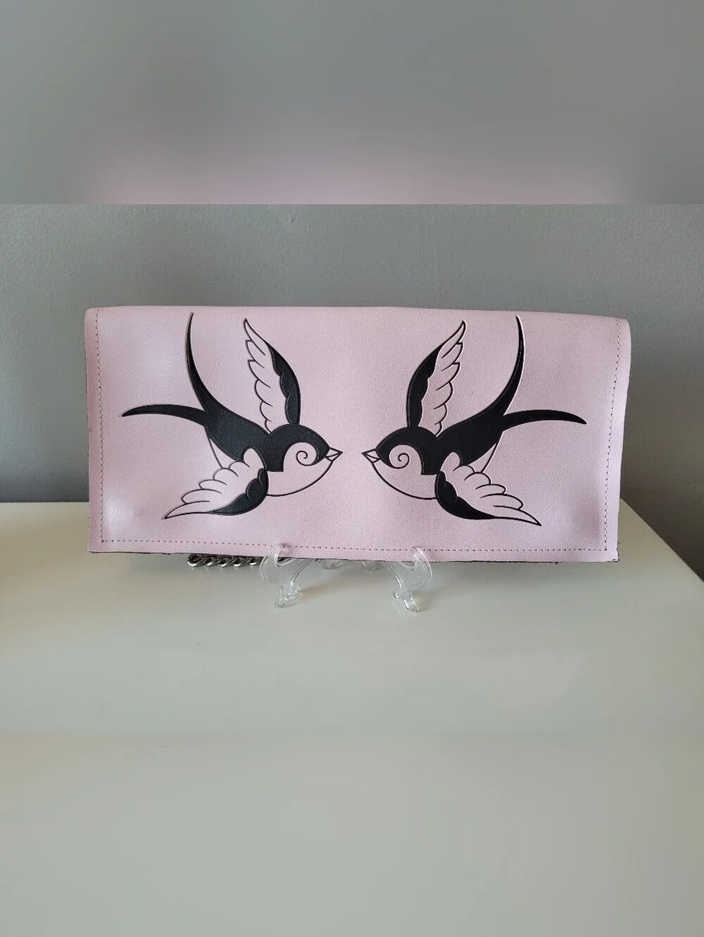 Lux De Ville Sparrow Clutch With Chain Strap, VGUC